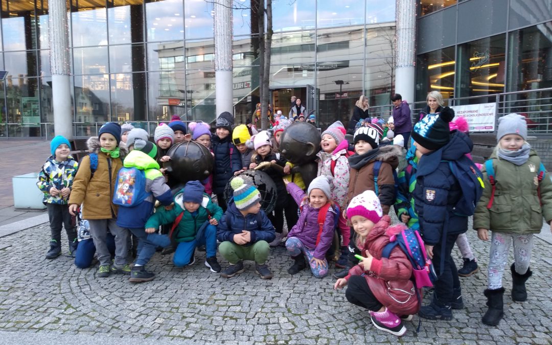 Przedszkolaki w Teatrze Banialuka i Figloparku