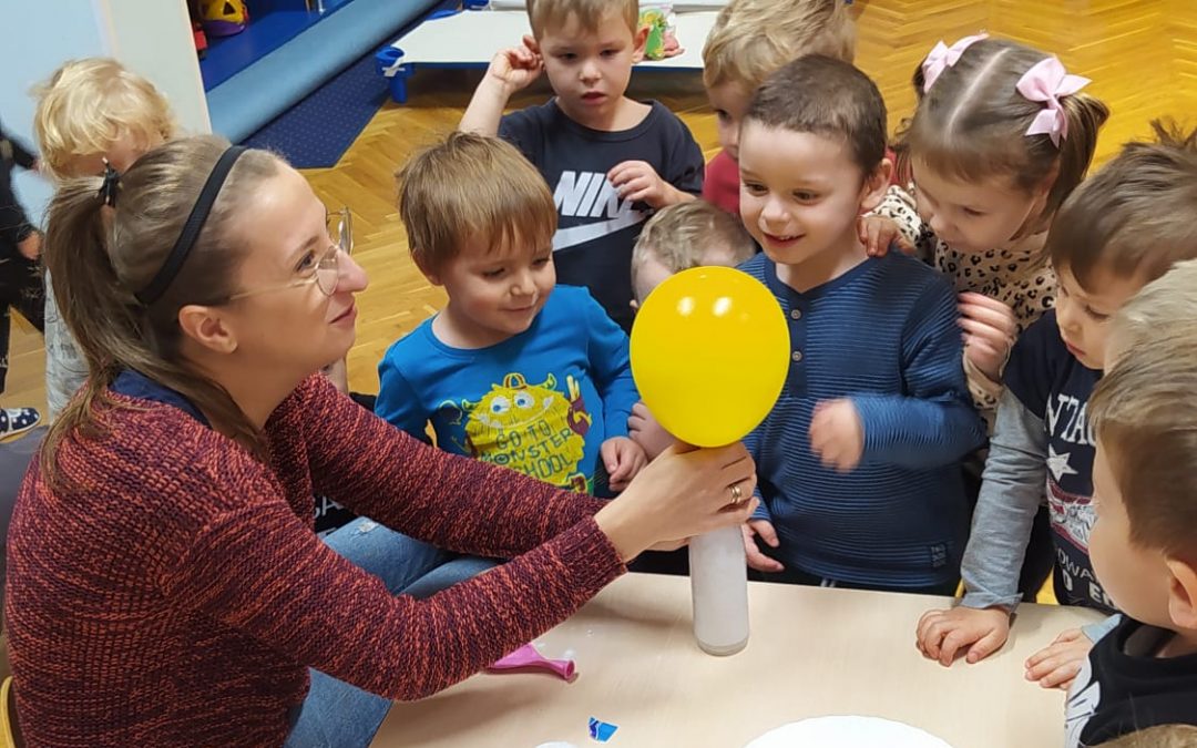 HALO, HALO, TU LISTOPAD!