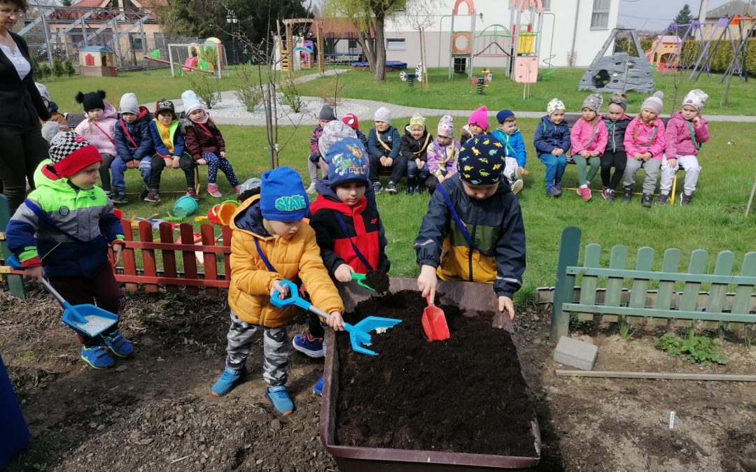 KWIECIEŃ – PLECIEŃ